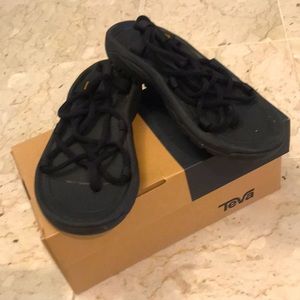 Teva sandals. Size 8. Rope weave straps. Great condition, only worn 2 times.